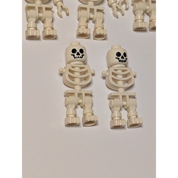 Vintage 1998 LEGO Adventurers Egypt Tomb Skeletons Lot 6+ - Picture 3 of 5